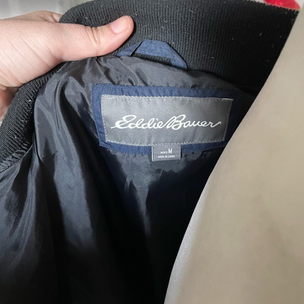 Eddie Bauer navy puffer jacket medium - Picture 6 of 6